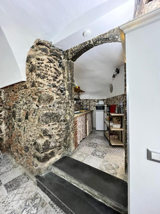 La Piccola Grotta Ursino Villa คาตาเนีย ภายนอก รูปภาพ