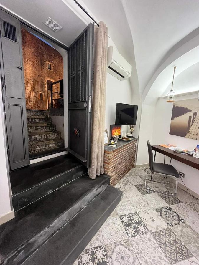 La Piccola Grotta Ursino Villa คาตาเนีย ภายนอก รูปภาพ