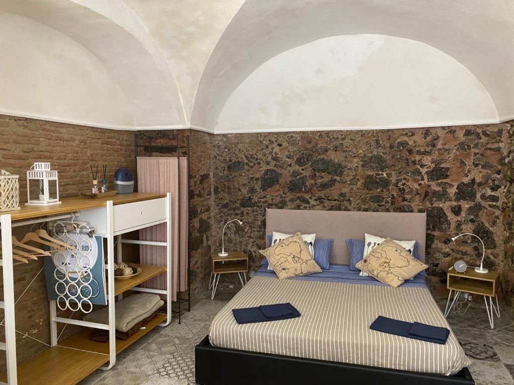 La Piccola Grotta Ursino Villa คาตาเนีย ภายนอก รูปภาพ